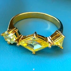Sterling silver gold plated lemon yellow Citrine ? CZ ring s 9
